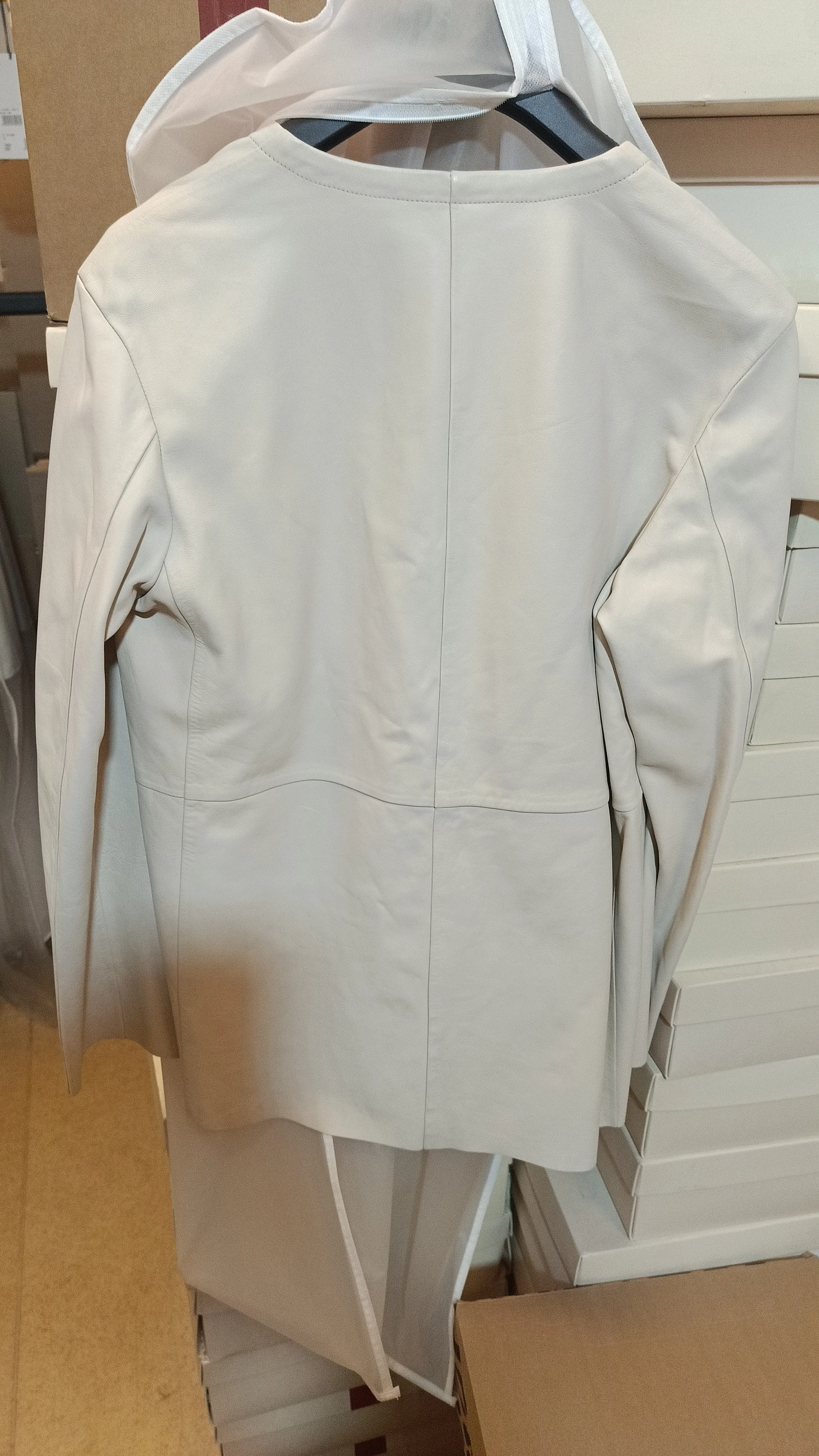 Куртки CHARLENE артикул 31910051600_N