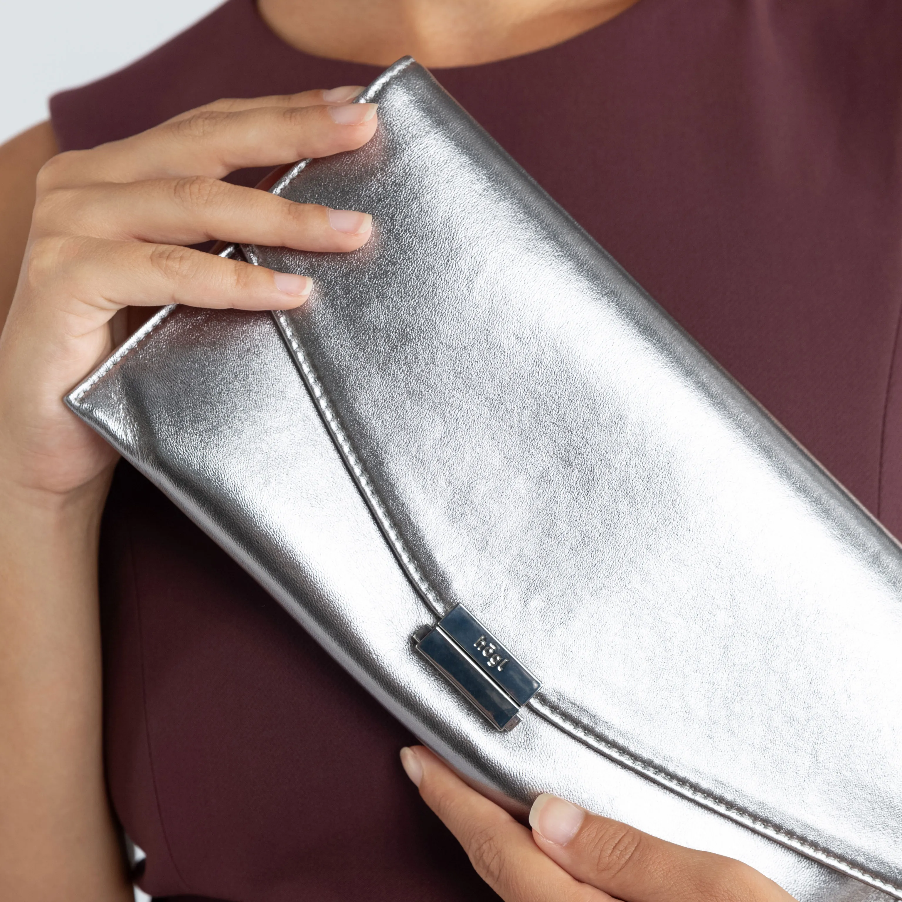 Сумки ESENTIAL артикул 01410117100