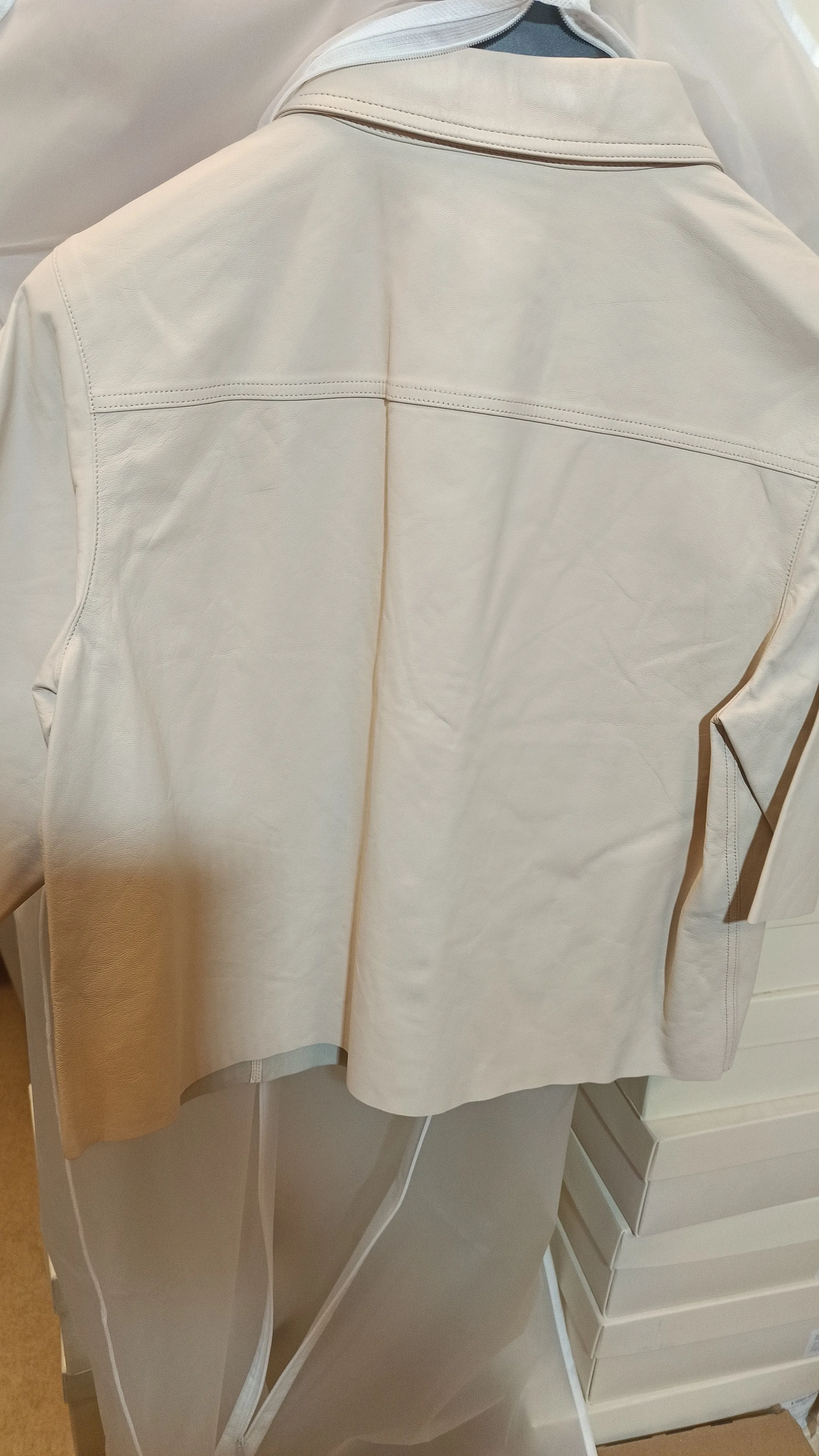 Куртки AMBER артикул 31910031100_N