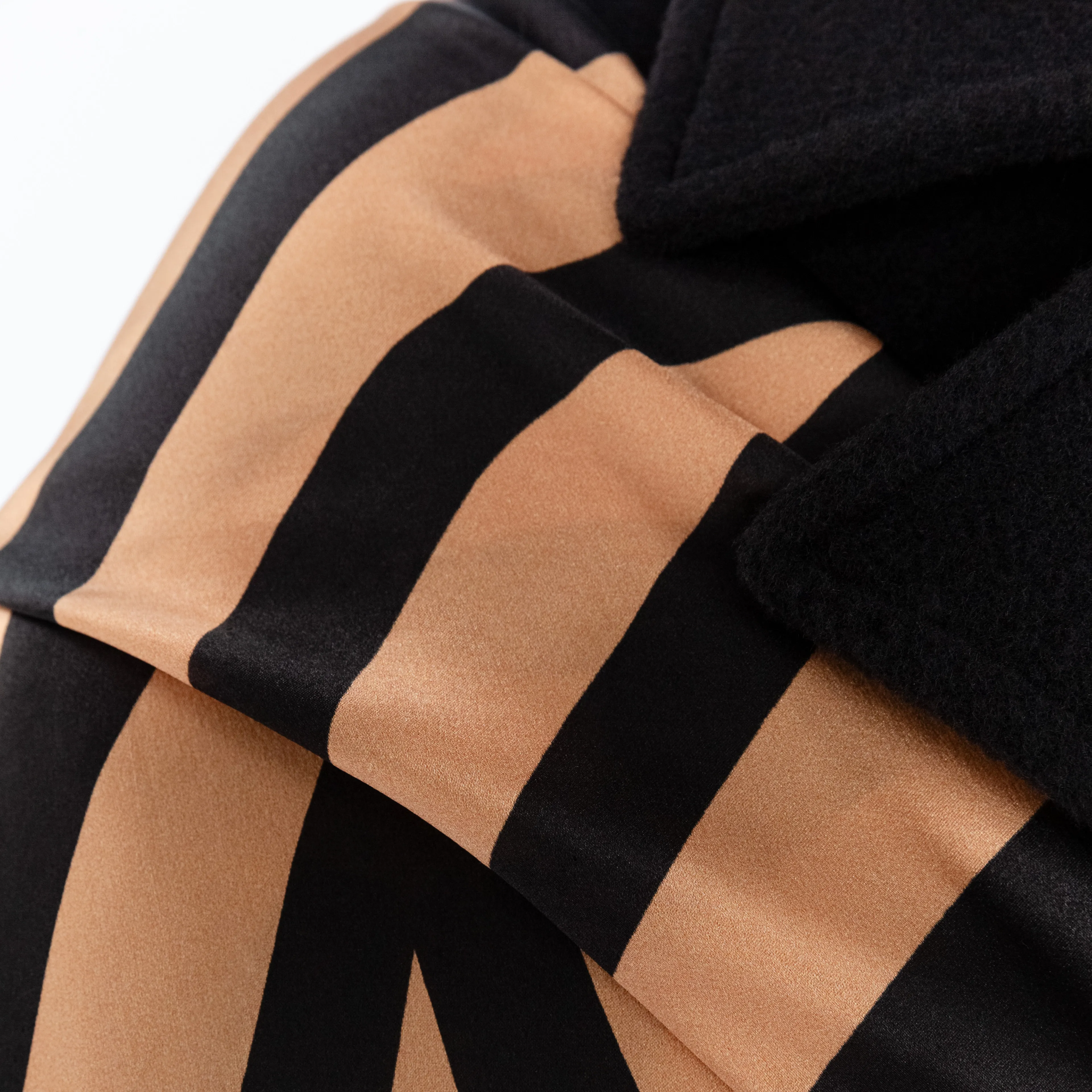 Платки KARREE MAGMA артикул 01520800127