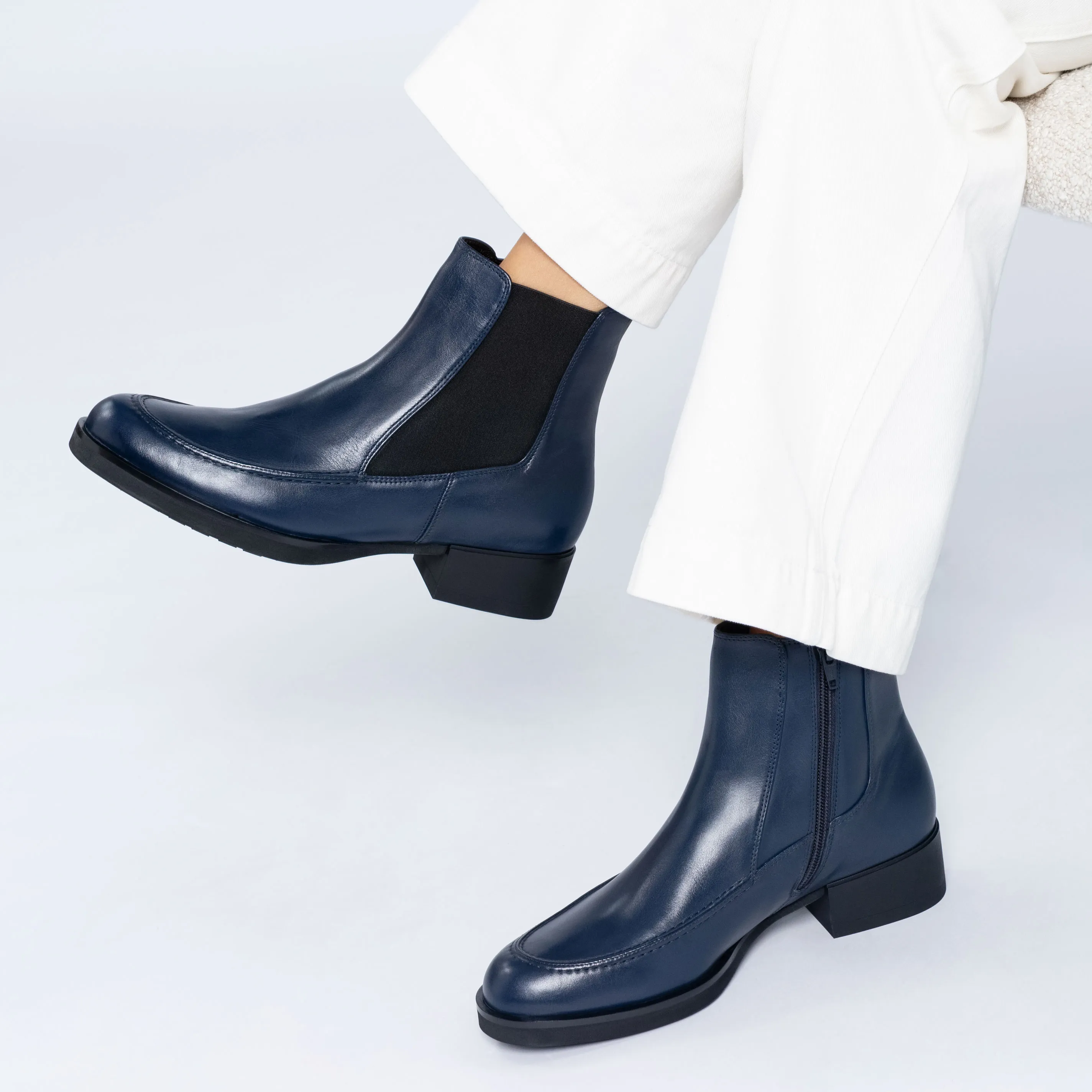 Полуботинки DAN артикул 01029133400