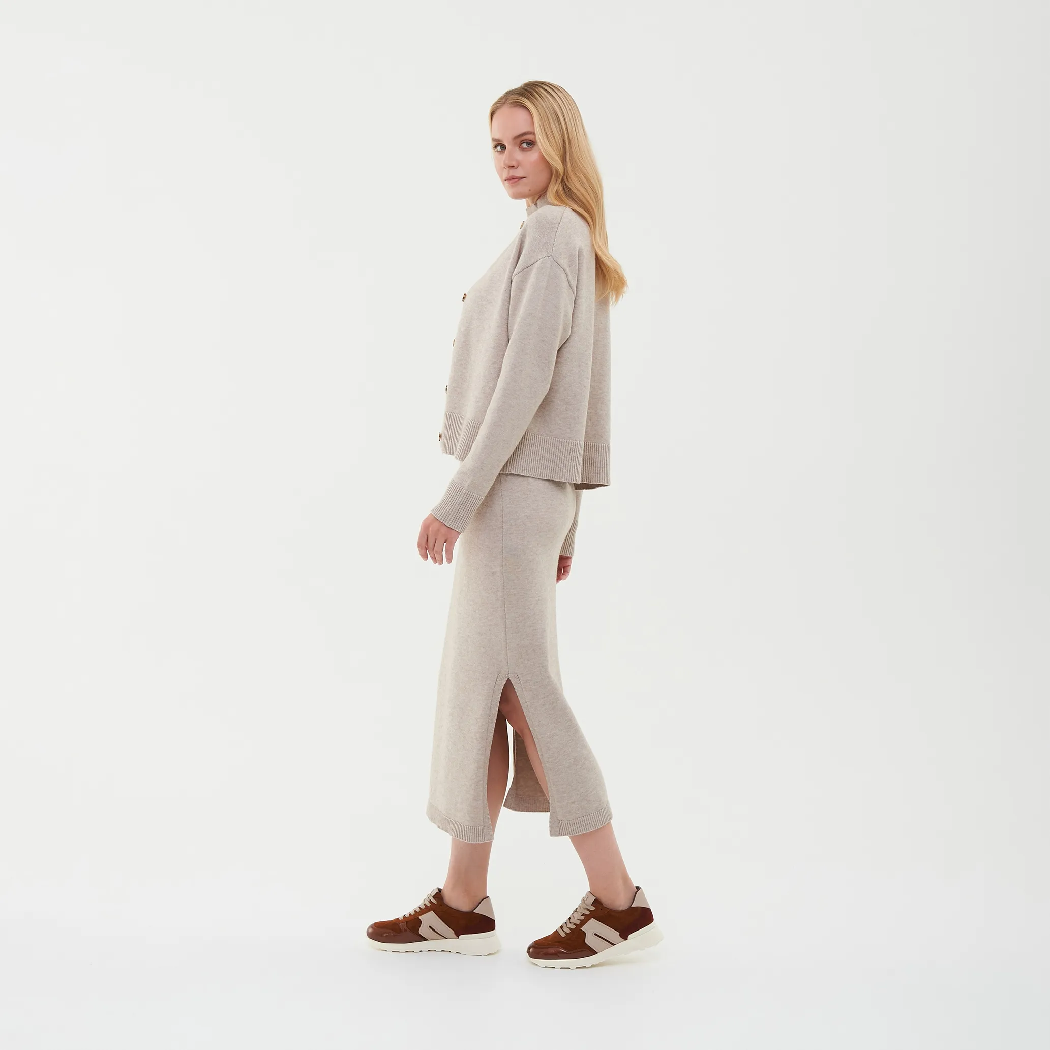 Кроссовки TONY артикул 81013282499_N